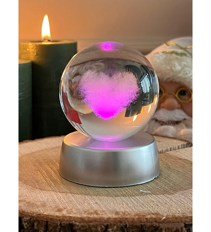 💖 Sonsuz Sevgi Işıltısı: 360 Derece Görünümlü Işıklı Kristal Kalp Küre